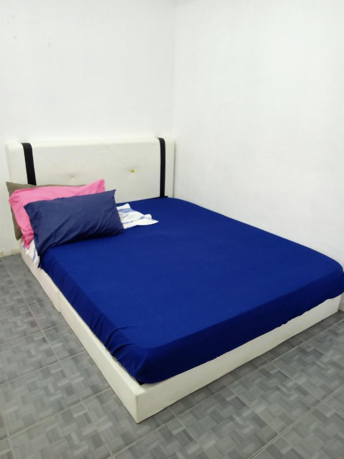 Homestay Idaman Di Kuala Terengganu Dengan 2 Bilik Aircond - Harga Utk 1 Rumah エクステリア 写真