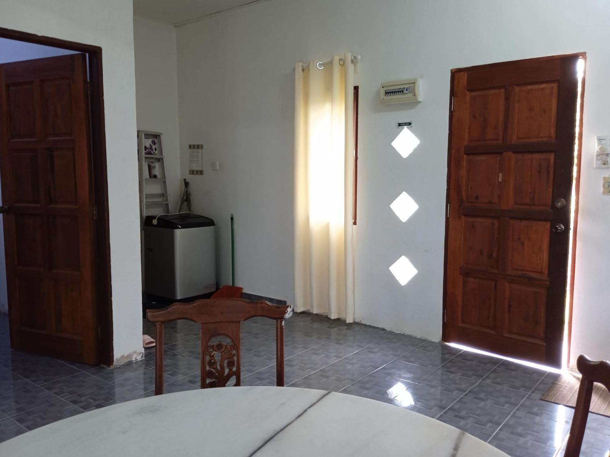 Homestay Idaman Di Kuala Terengganu Dengan 2 Bilik Aircond - Harga Utk 1 Rumah エクステリア 写真